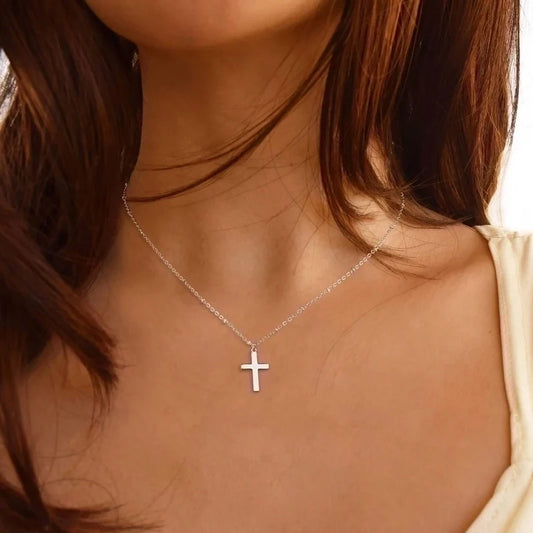 Minimalist Cross Necklace - Silver